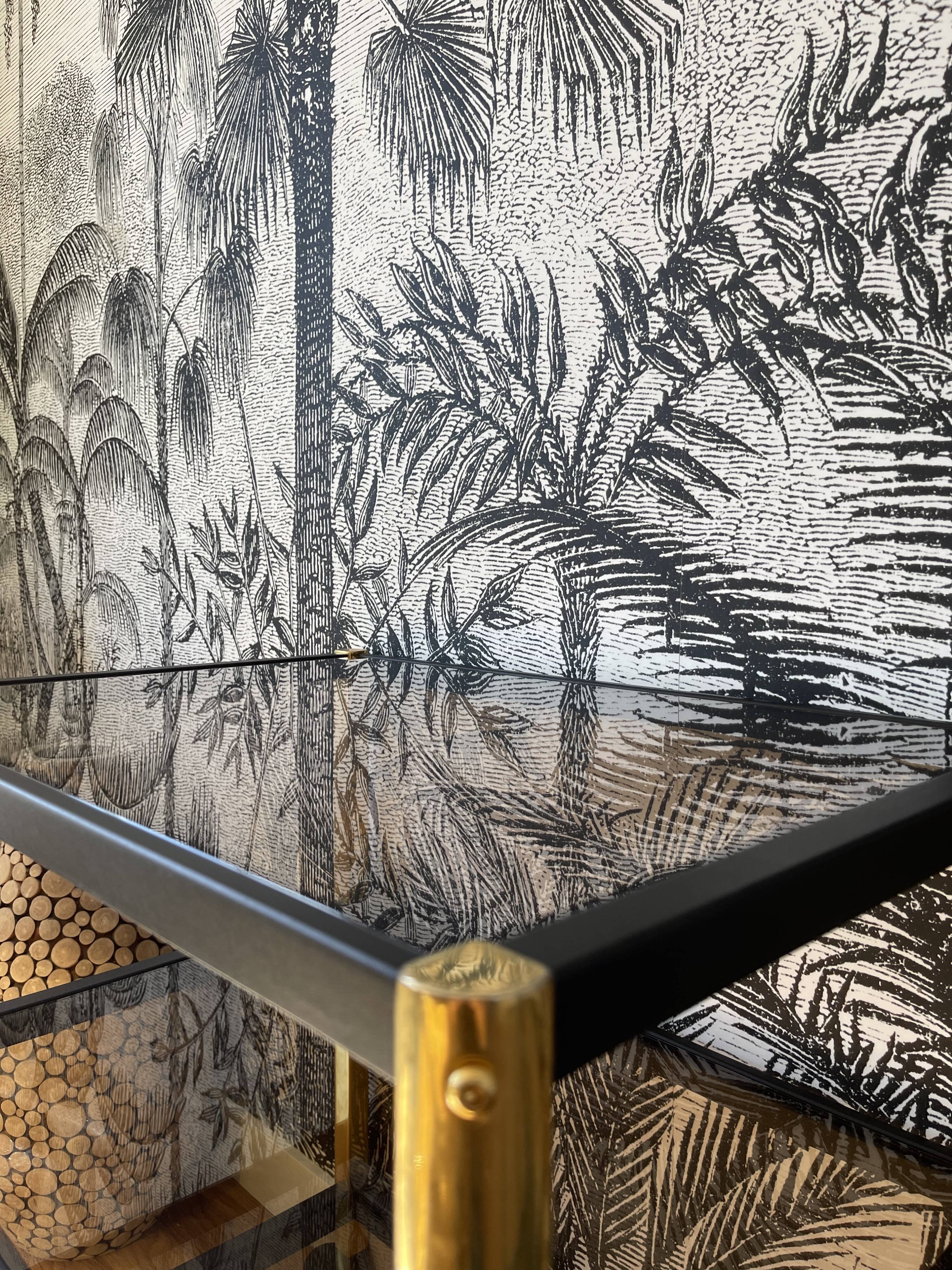 Glass and metal service 1980