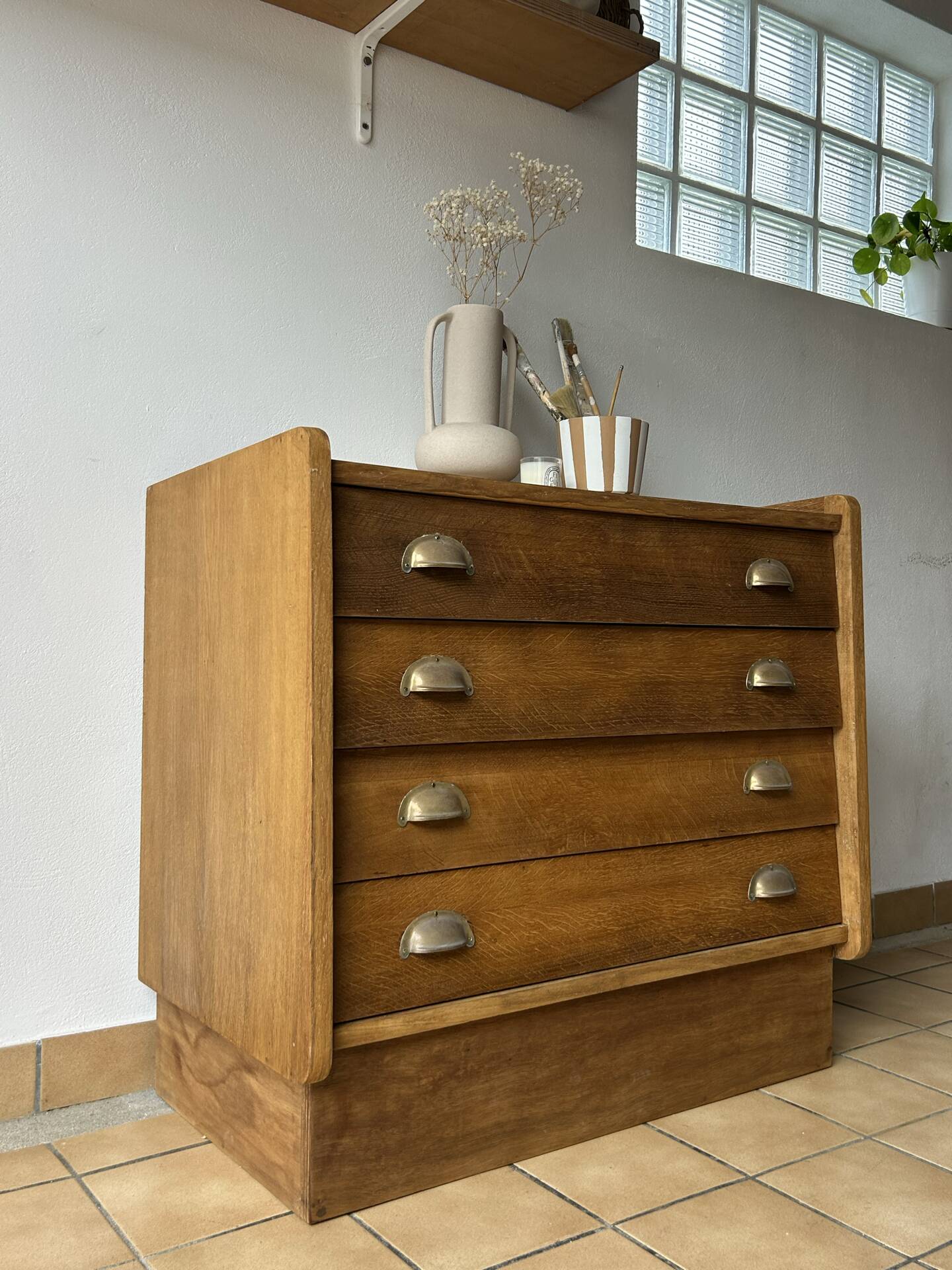 Vintage chest of drawers