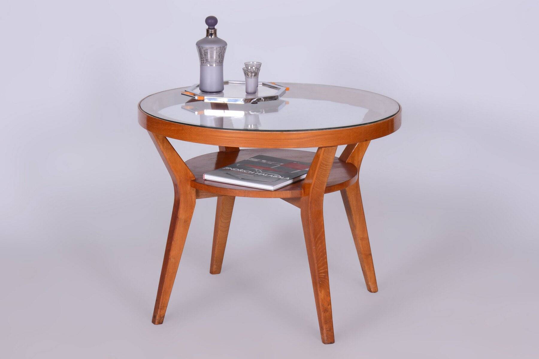 Table basse du milieu du siècle en chêne et verre, tchèque, années 1950.
