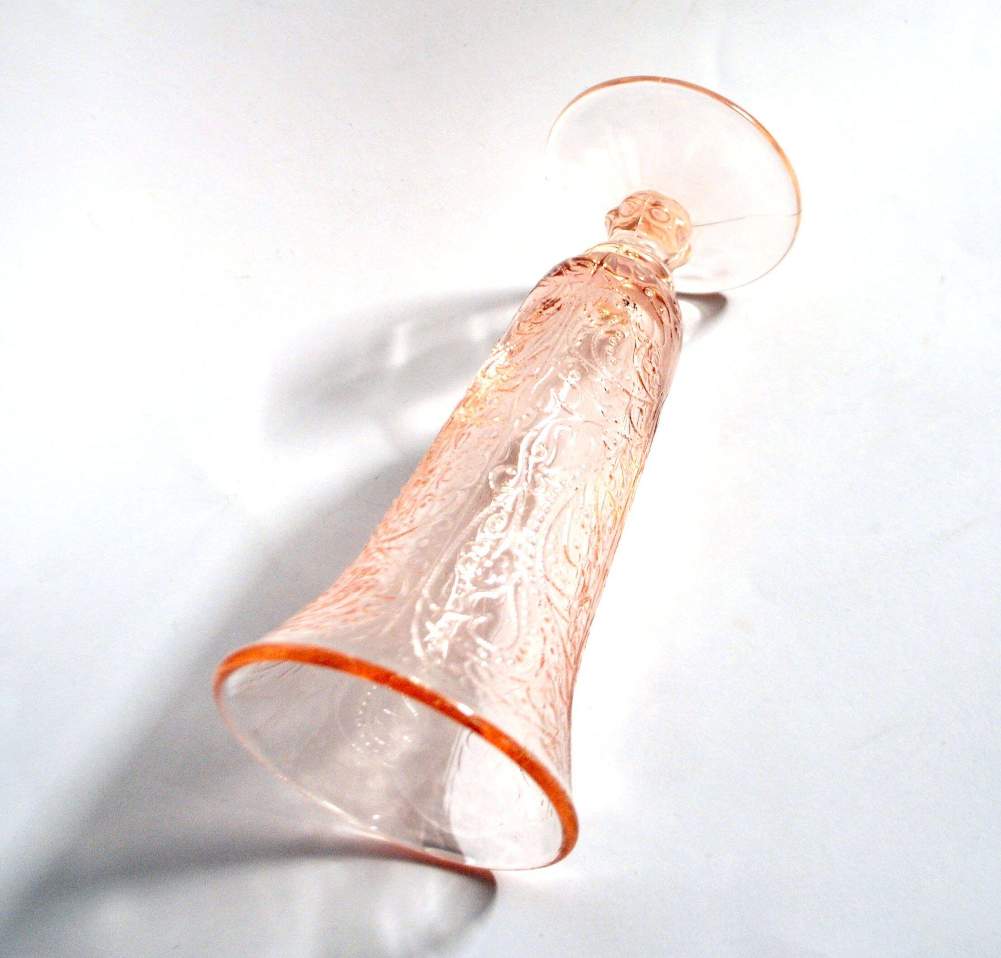 Vintage pink moulded glass cornucopia vase – bead and heart decoration