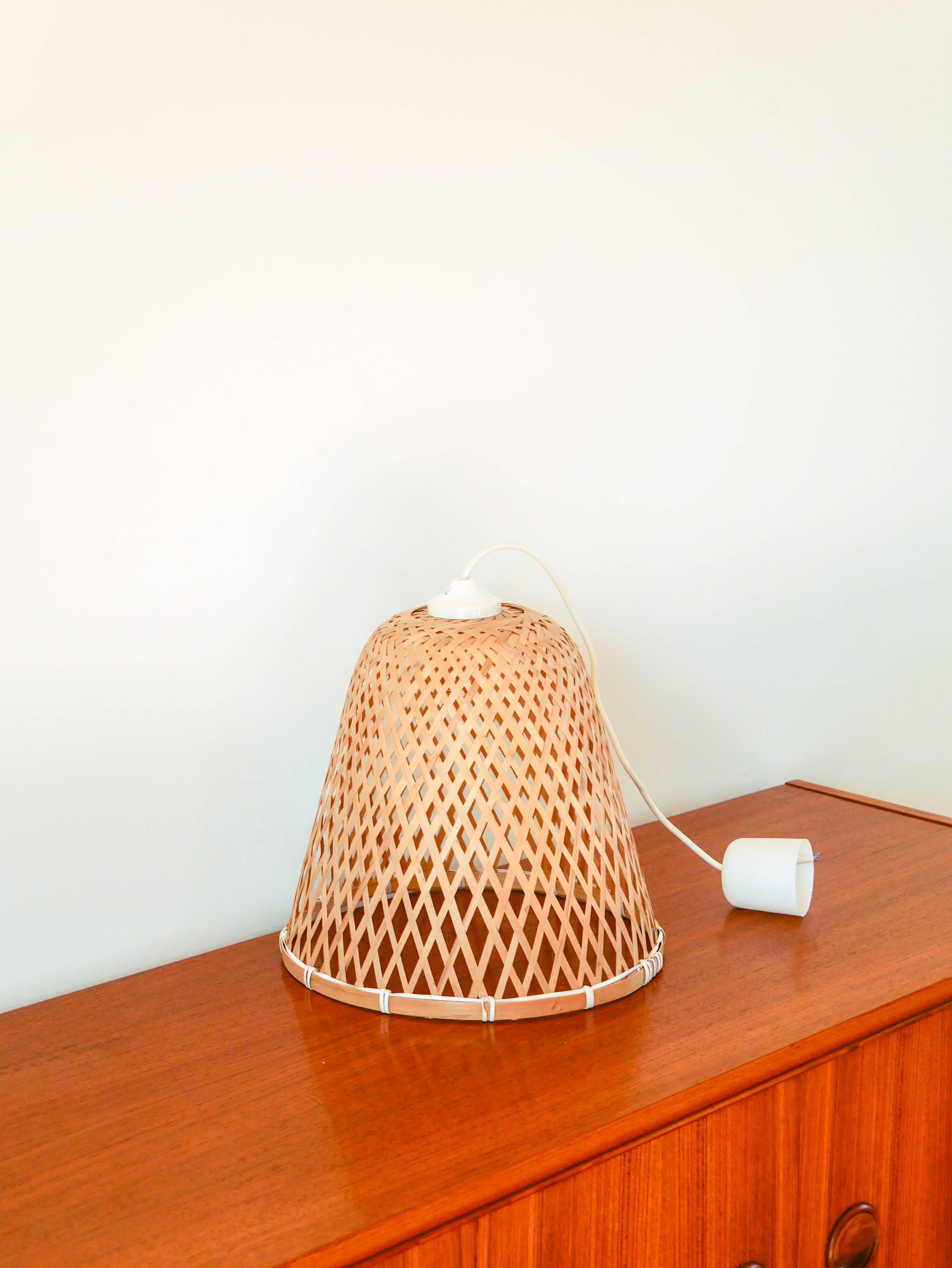 Rattan pendant light