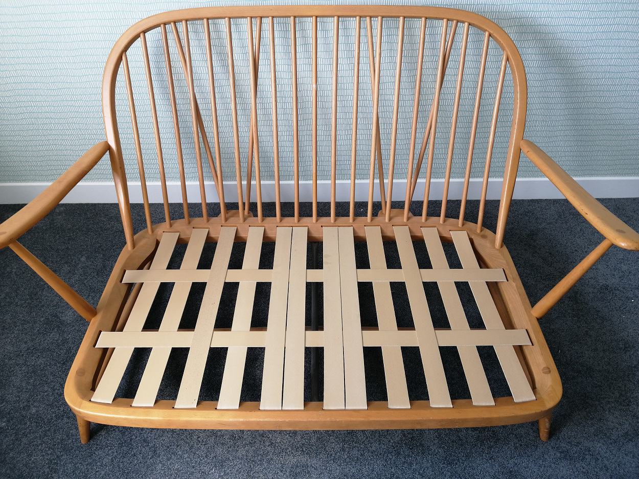 Ercol 2-seated sofa