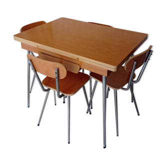 formica table with extension + 6 chairs