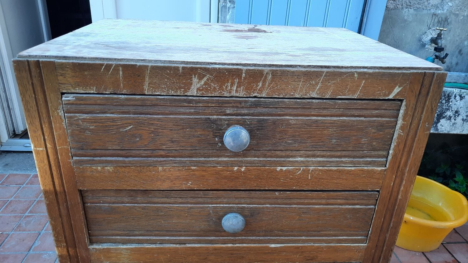 Vintage chest of drawers