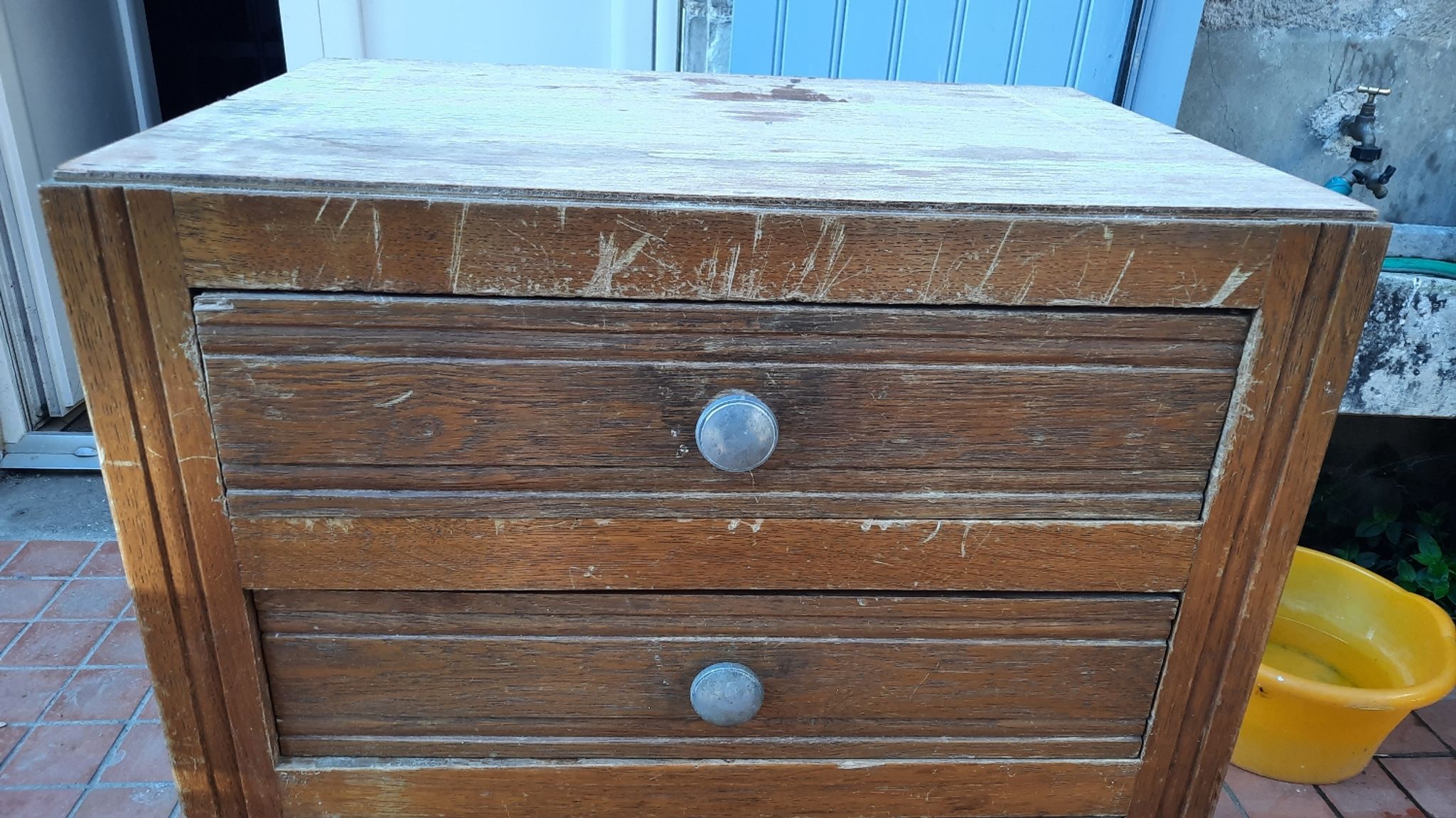 Vintage chest of drawers