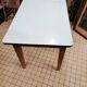 Table in Formica