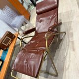 Reclining armchair in brown leather with tubular frame – Italy – 1960s/1970s