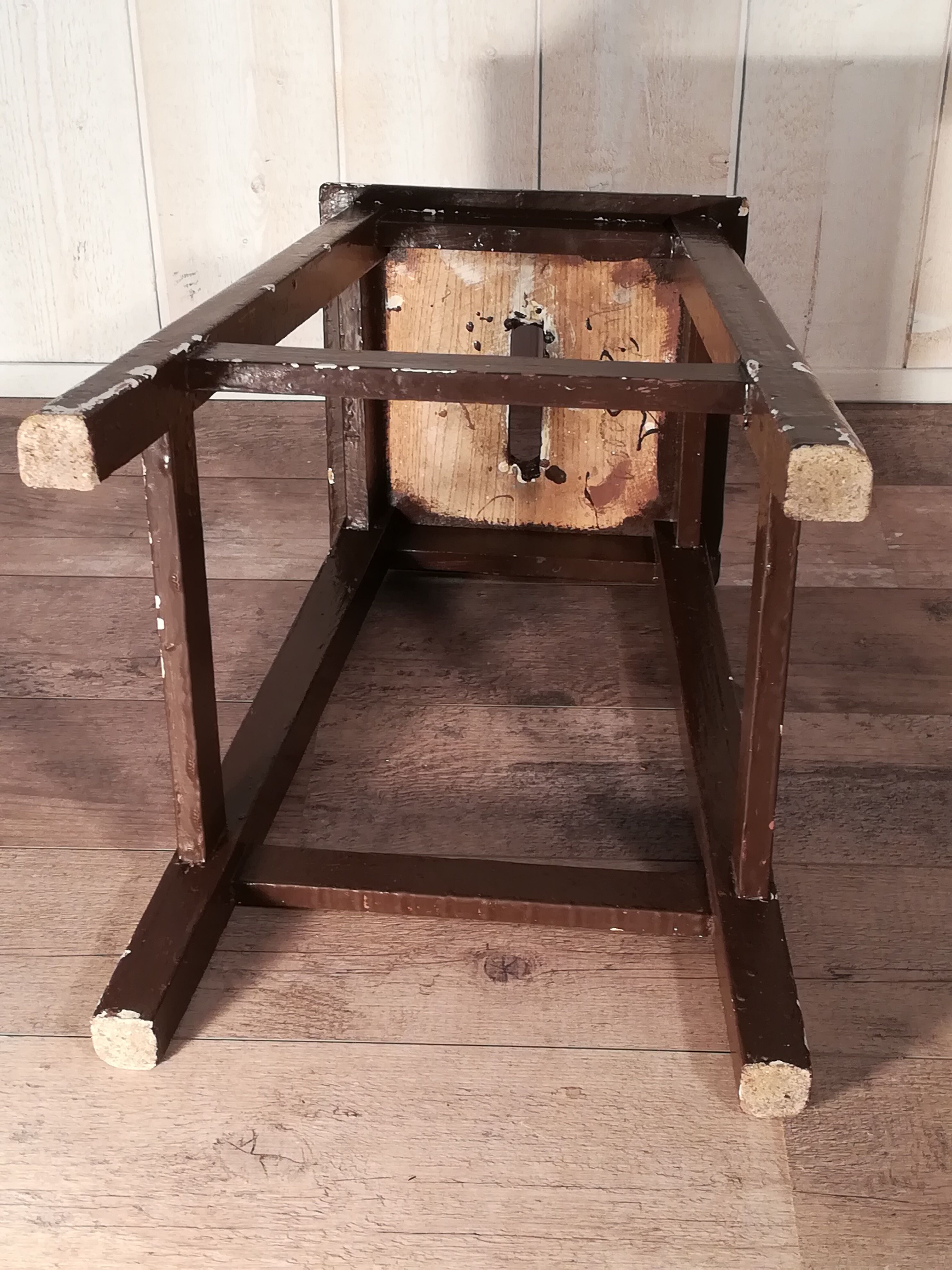 Workshop wooden stool