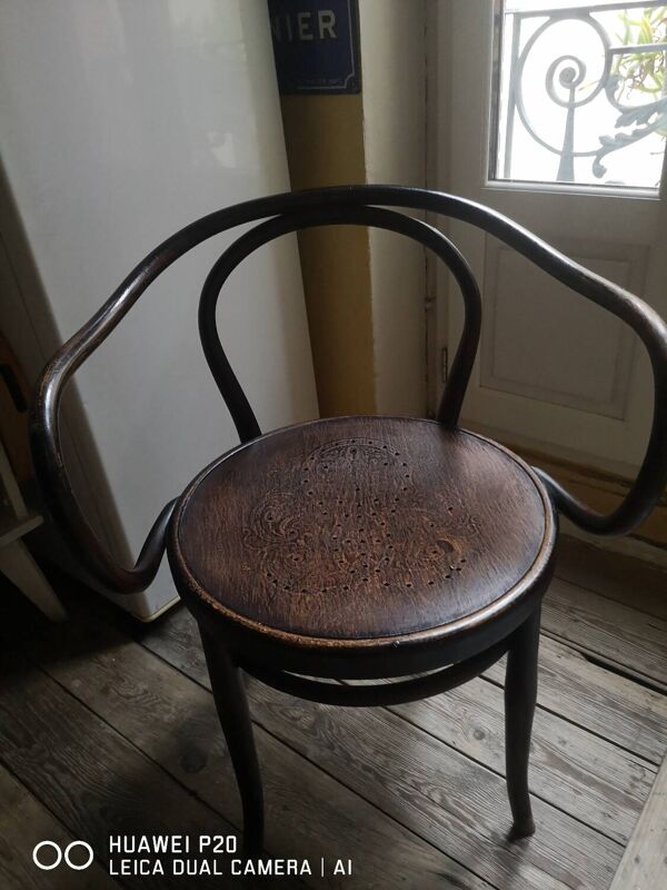 Fauteuil de bureau en bois courbe' édition Konh  en Autriche