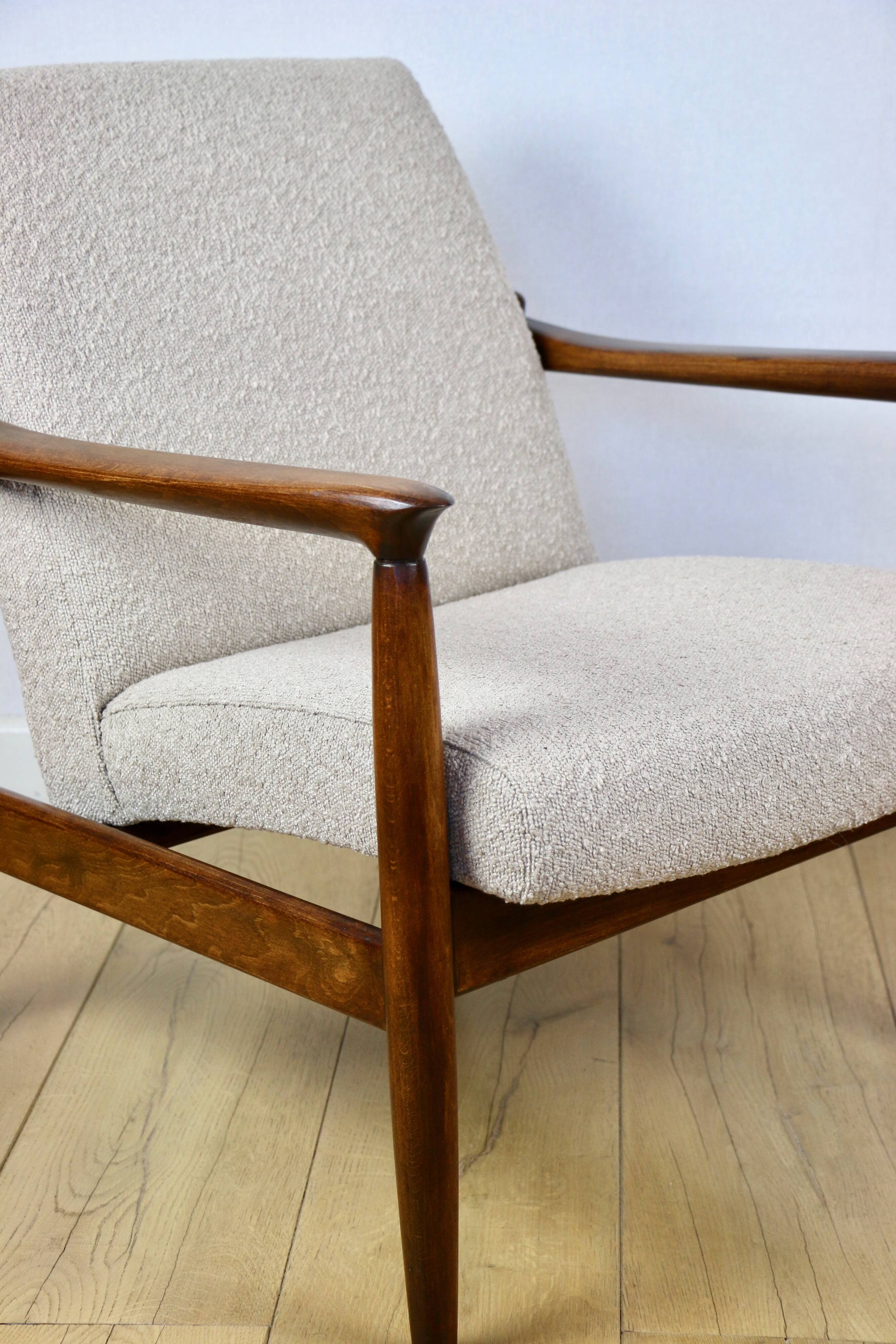 Fauteuil GFM-64, design d'Edmund Homa des années 70, bouclé beige - 2 pièces disponibles