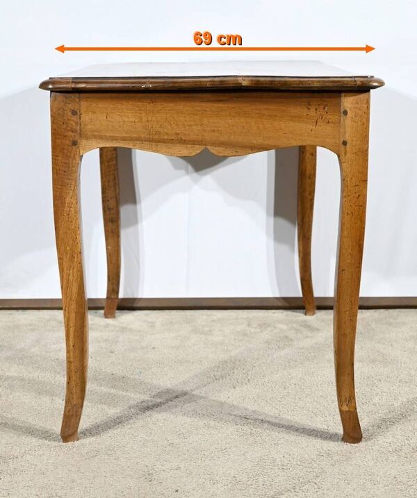 Table, bureau en noyer et merisier style Louis XV, début XIXème