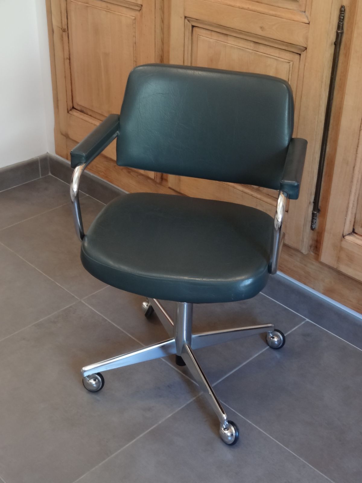 Fauteuil de bureau à roulettes années 60