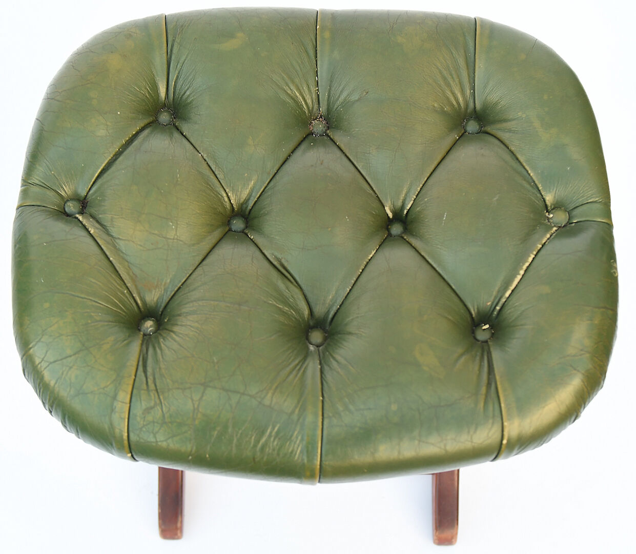 Rest chair and its ottoman