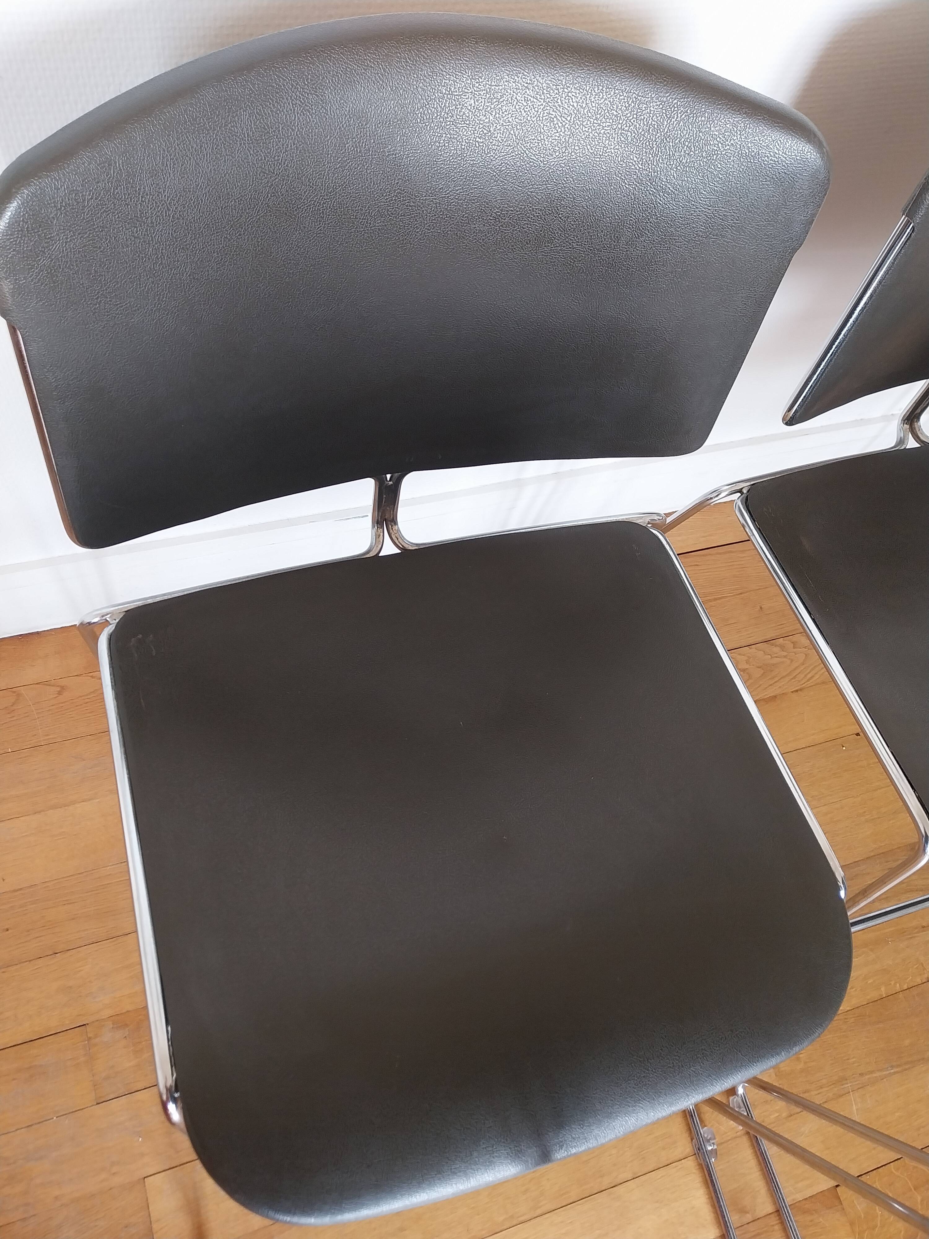 6 Max Stacker designer chairs for Steelcase
