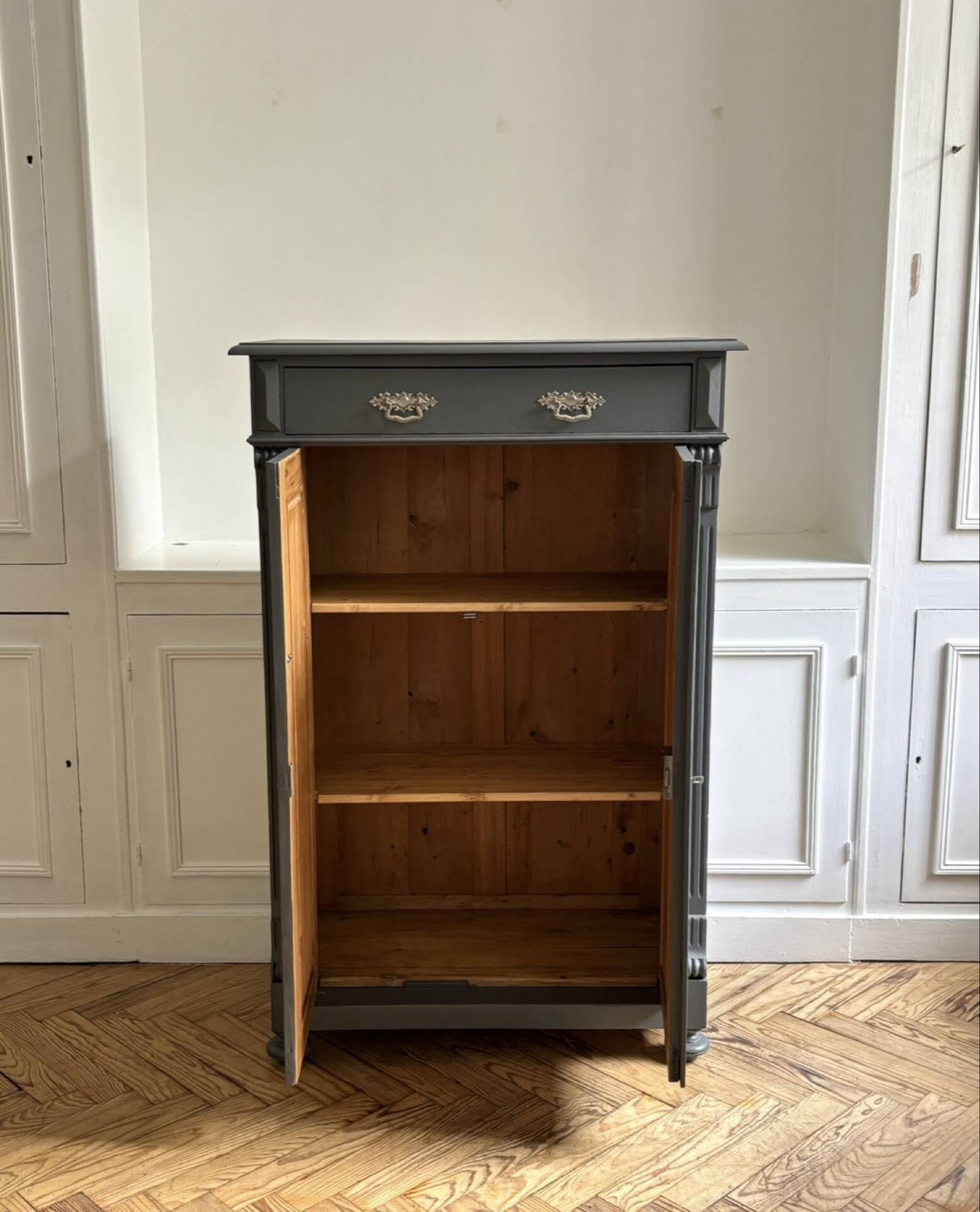High buffet in the old style, vertiko, late 19th century.