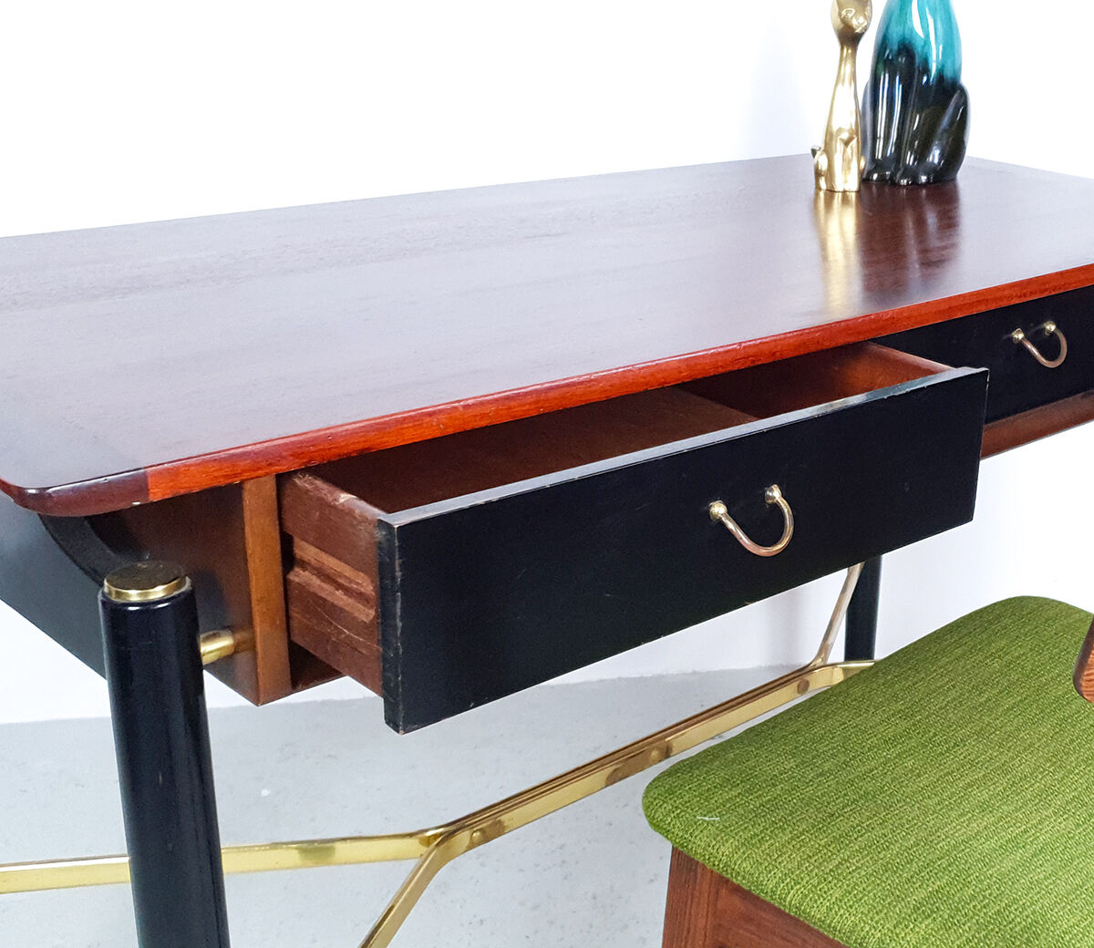 Vintage Englisch design teak console table or desk from G-Plan, 1960's