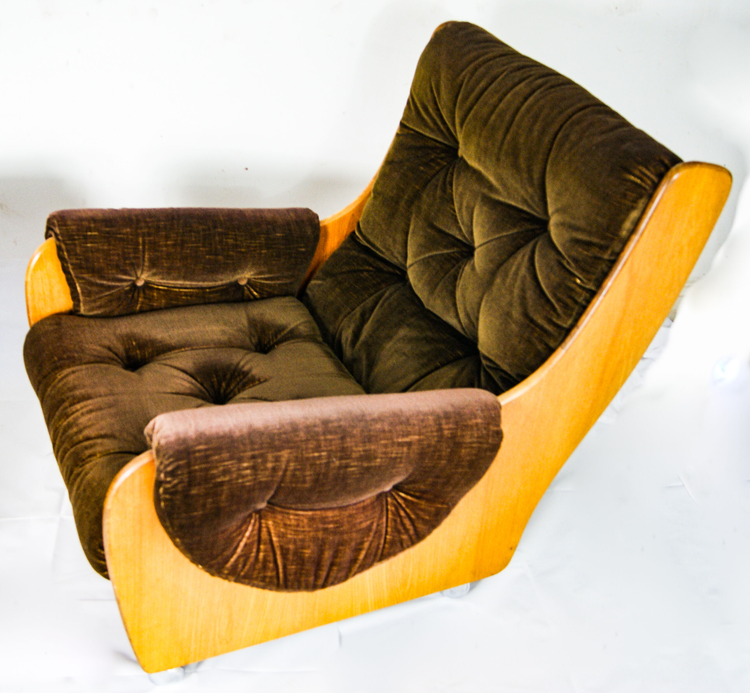 Paire de fauteuils du milieu de siècle en bois par G plan