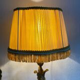 Lampe style Art Nouveau en métal doré et tissu plissé