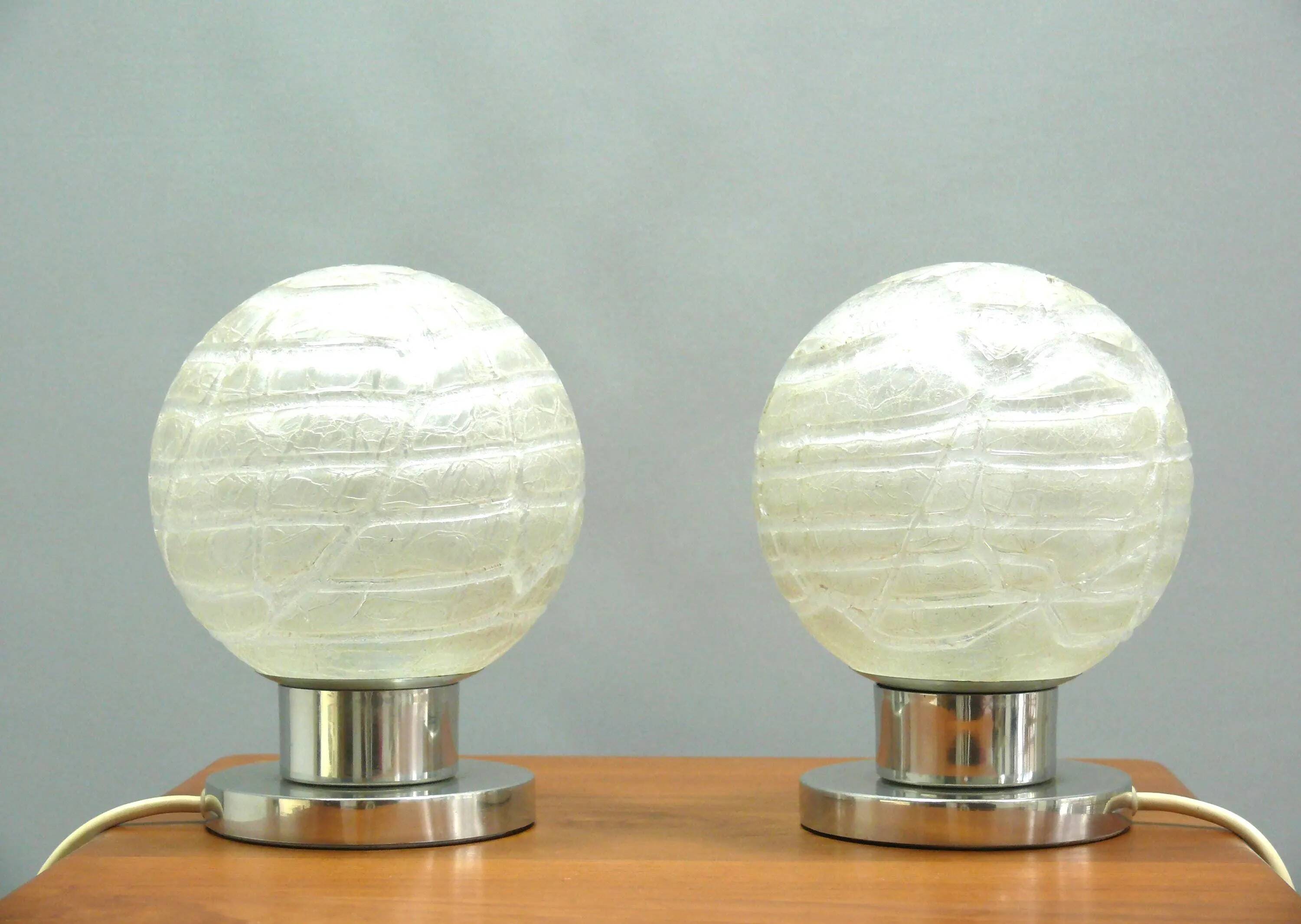1 paire de lampes de table en verre dépoli, Doria, Space Age - années 1970