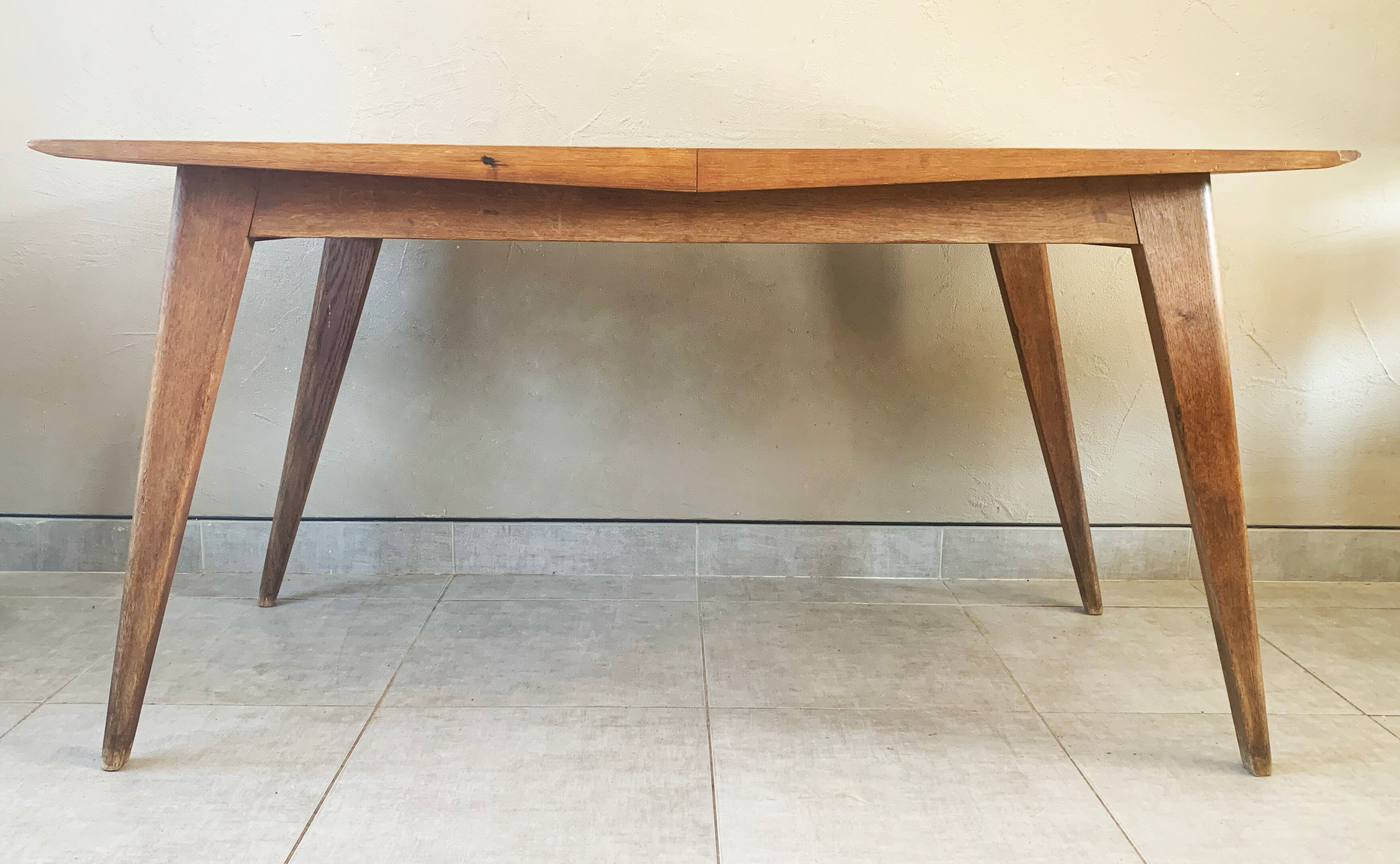 Vintage extendable oak table from the 50s