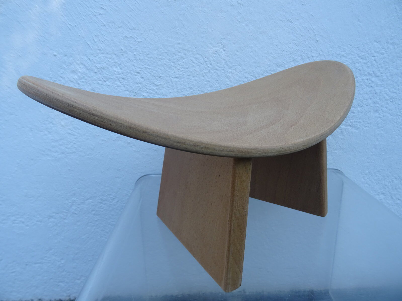 Shoggi stool by Alain Gaubert