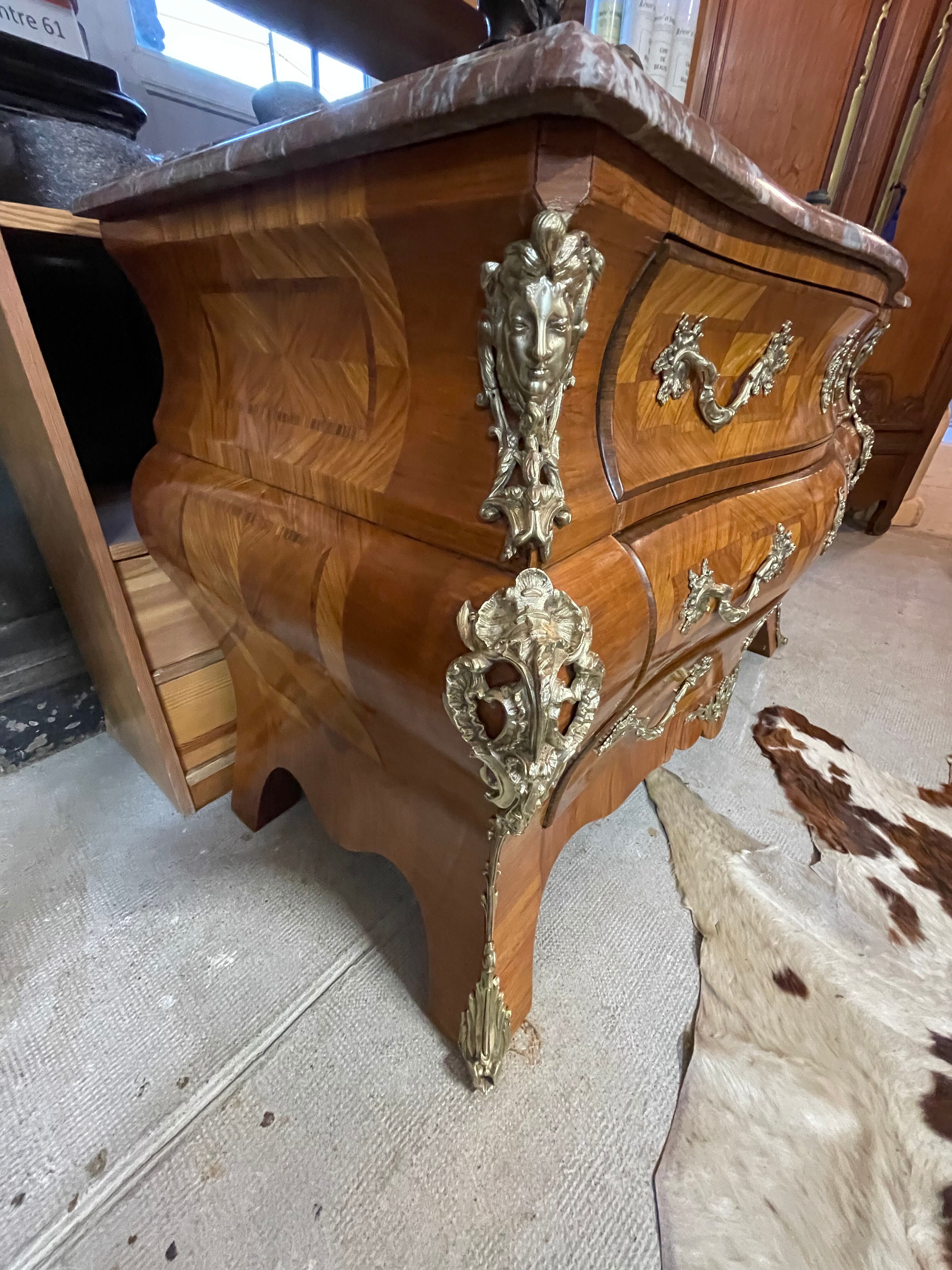 Chest of drawers tomb style Louis XV