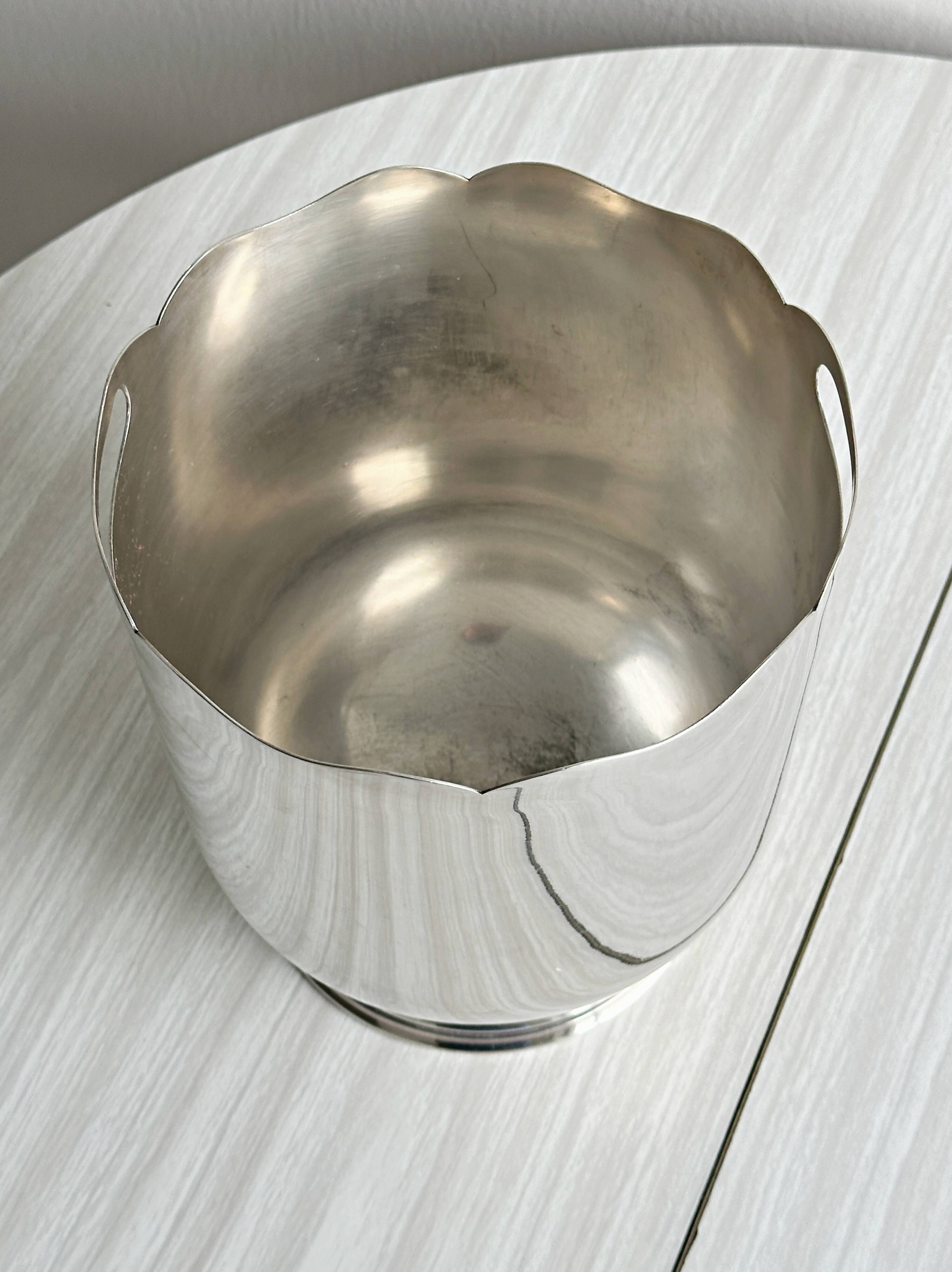 Silver-plated metal bucket, scalloped edge