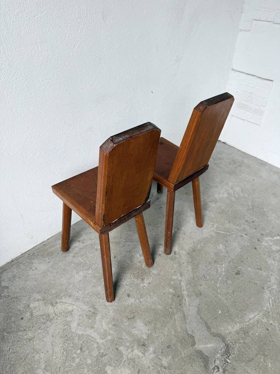 Paire de chaises brutaliste en chêne 1950