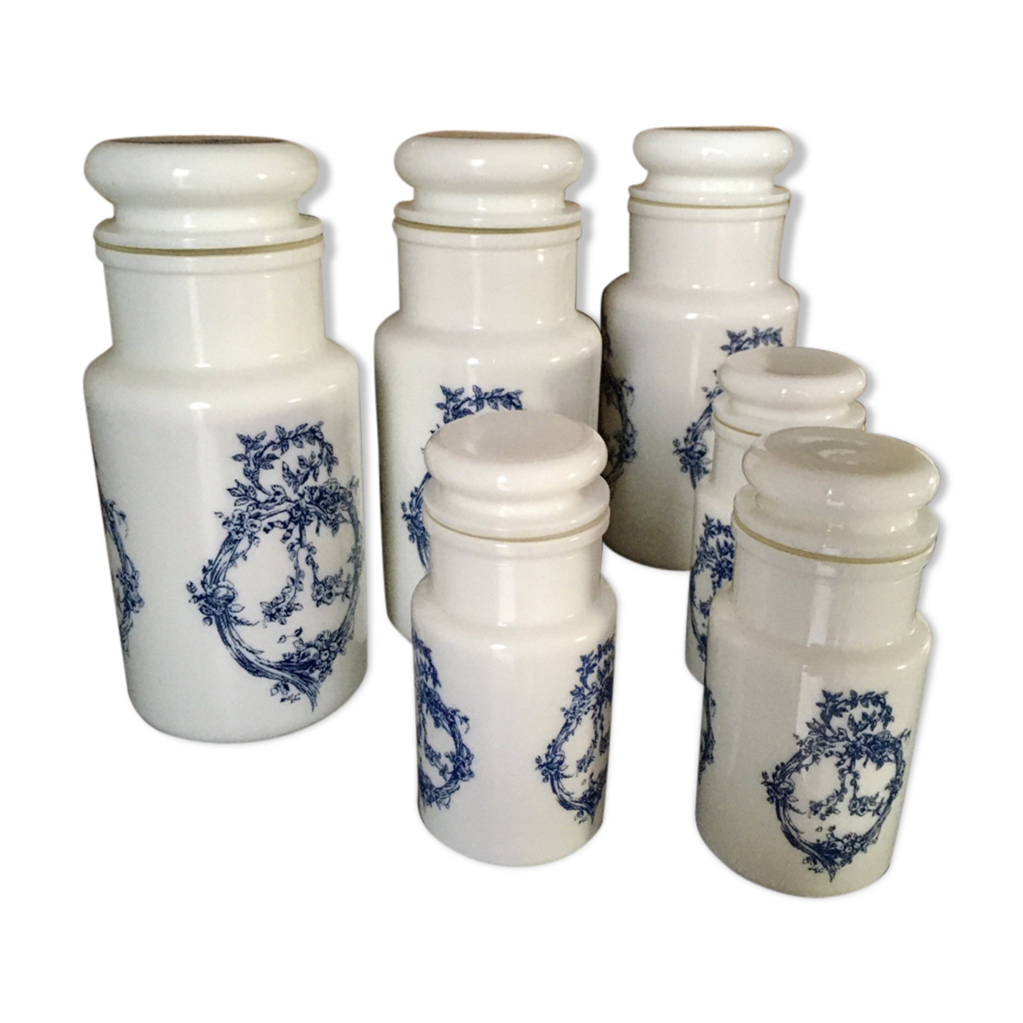 Lot 6 apothecary jars glass