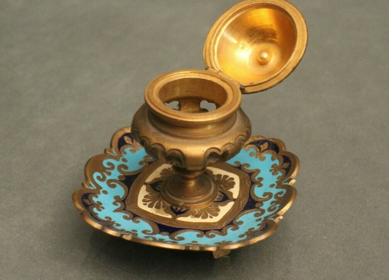 Enamel inkwell partitioned on bronze early 20th