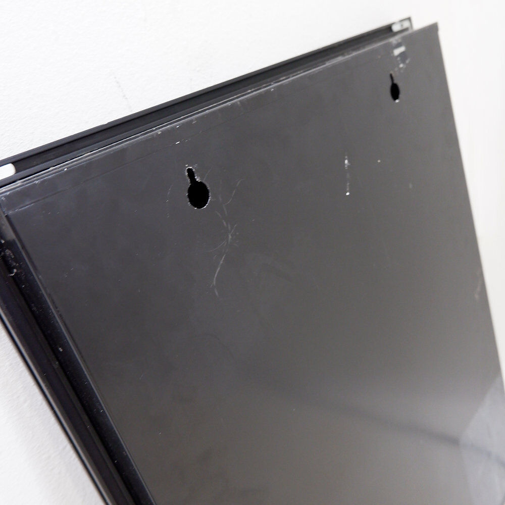 Infinite mirror with black metal frame - Italy