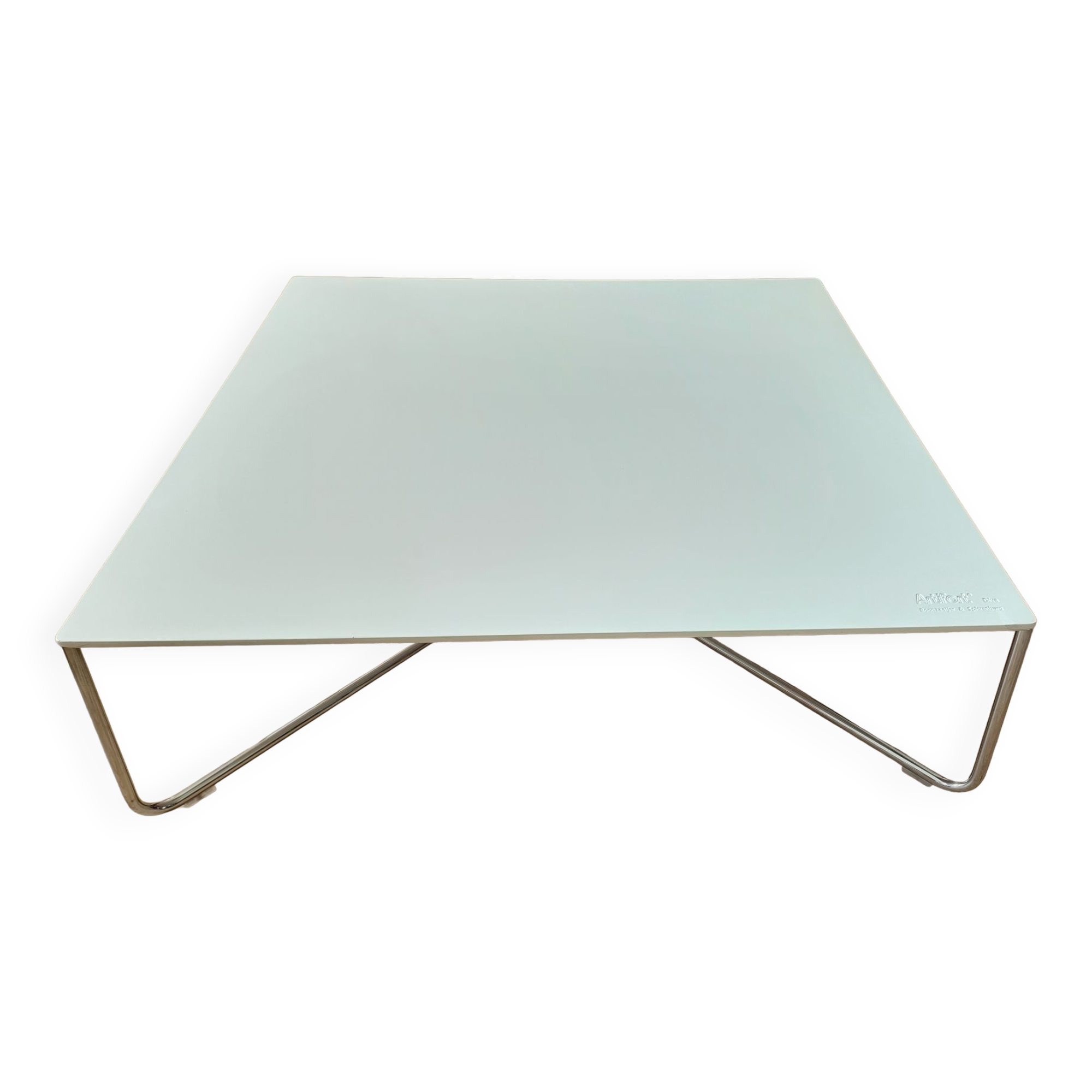 Artifort Diva coffee table