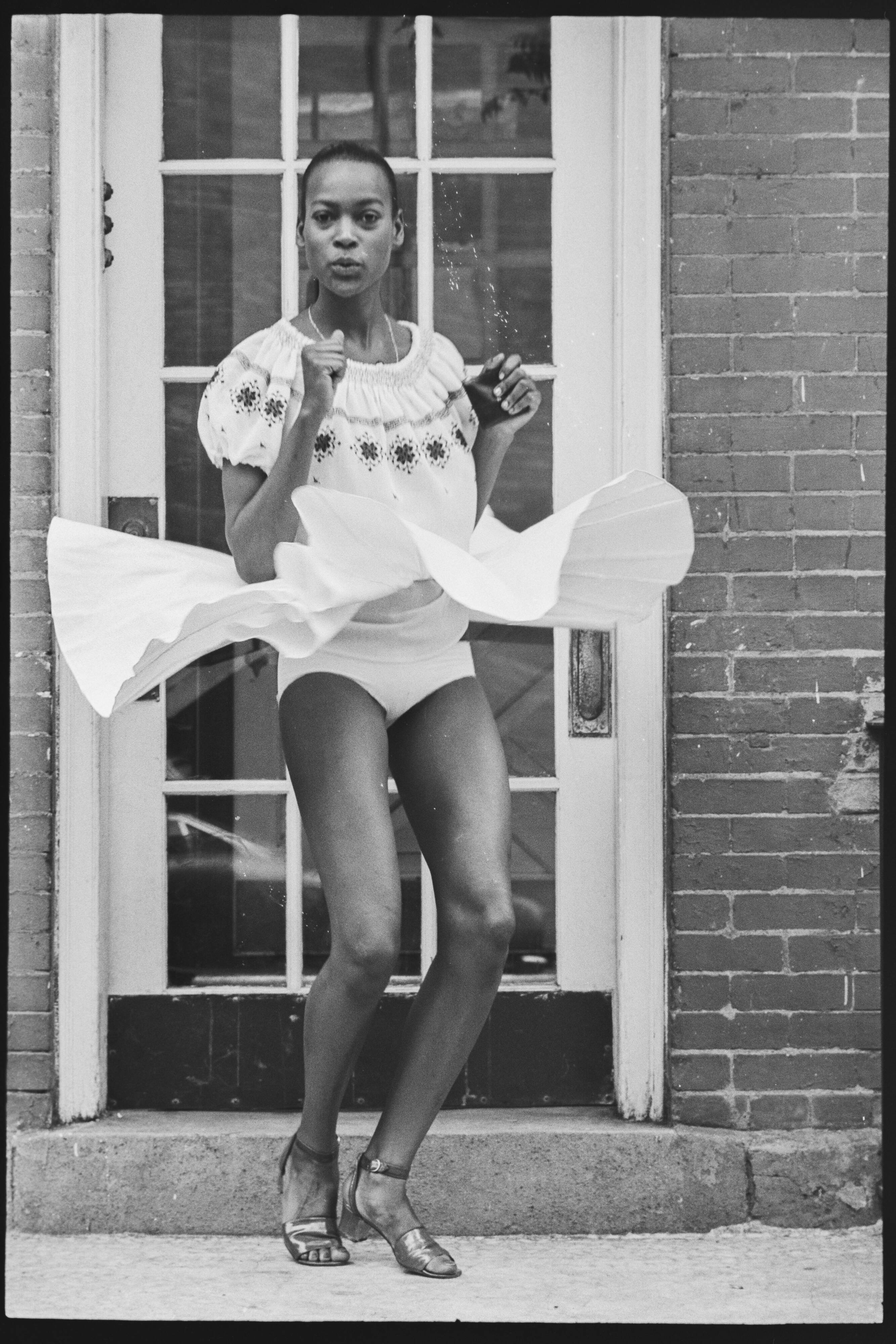 Silver barium photo print 1969 naomi sims mode format 30cmx45cm