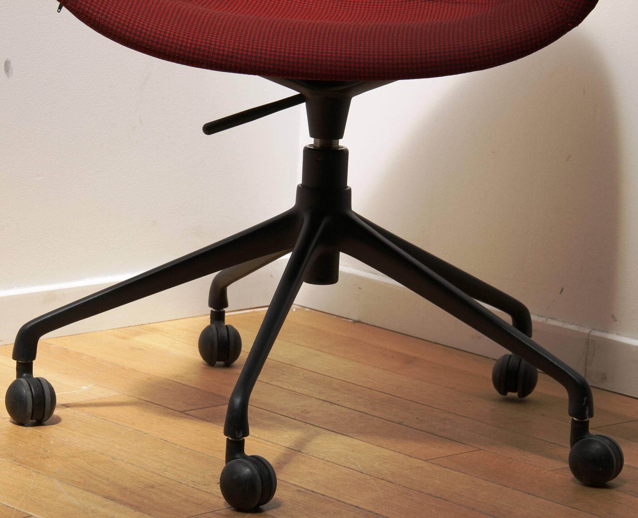Bai office armchair, Onderrata