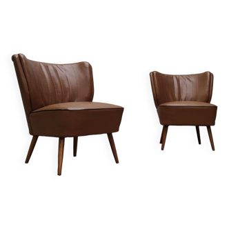 Deux chaises cocktail du milieu du siècle