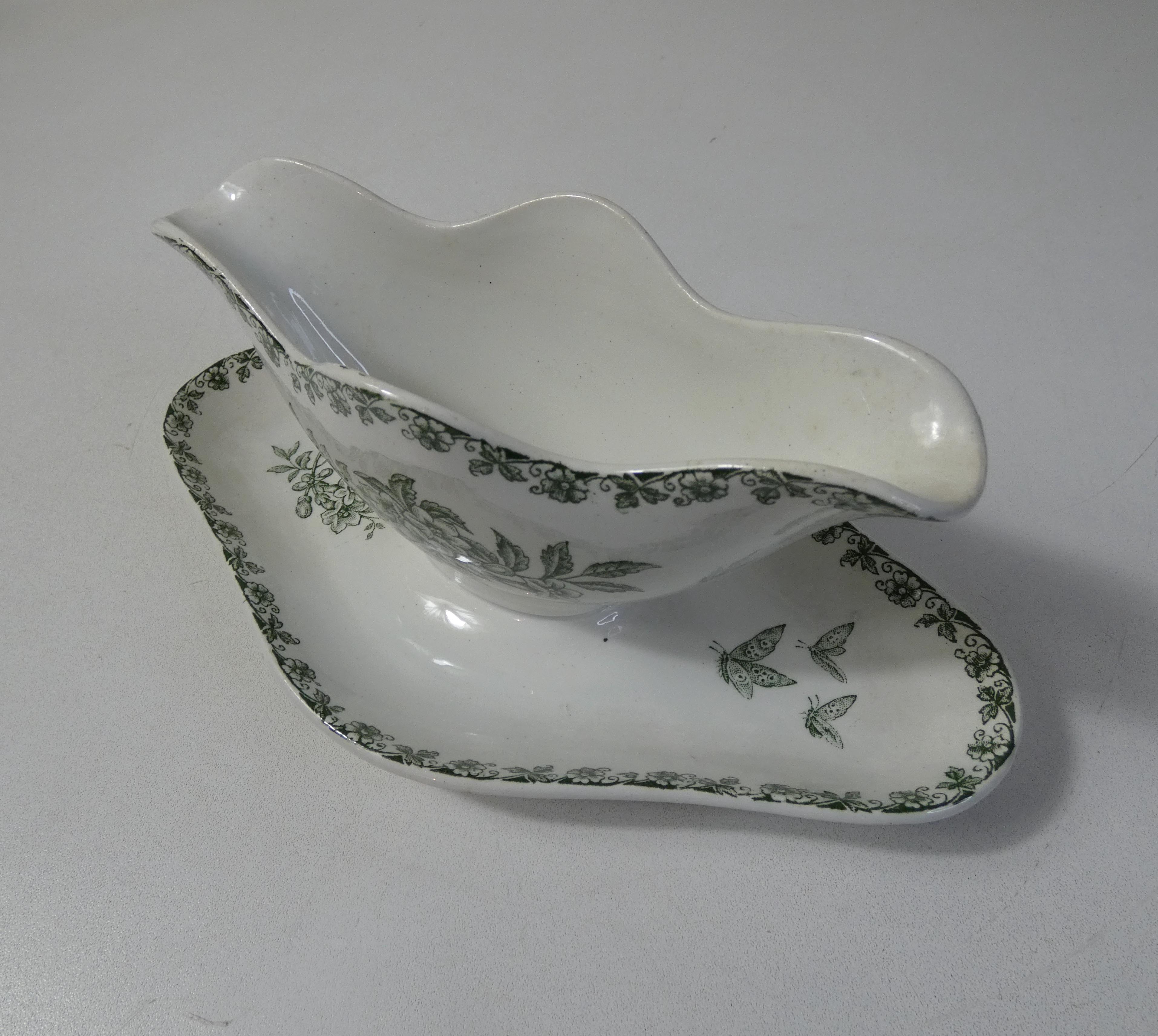 Butterfly saucière iron