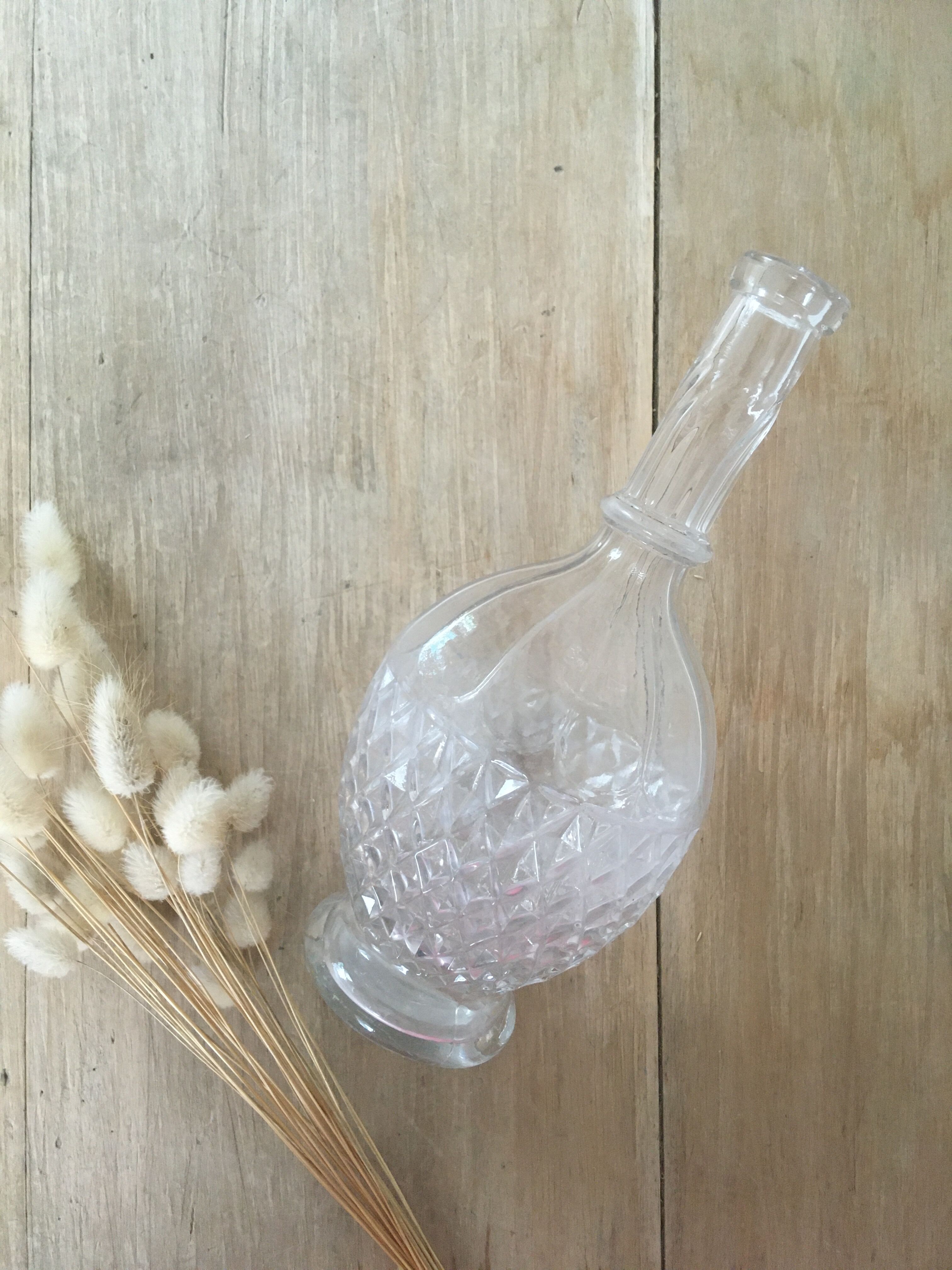 Cast glass decanter