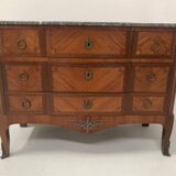 Commode de style Transition en acajou et bois de rose, XX siècle