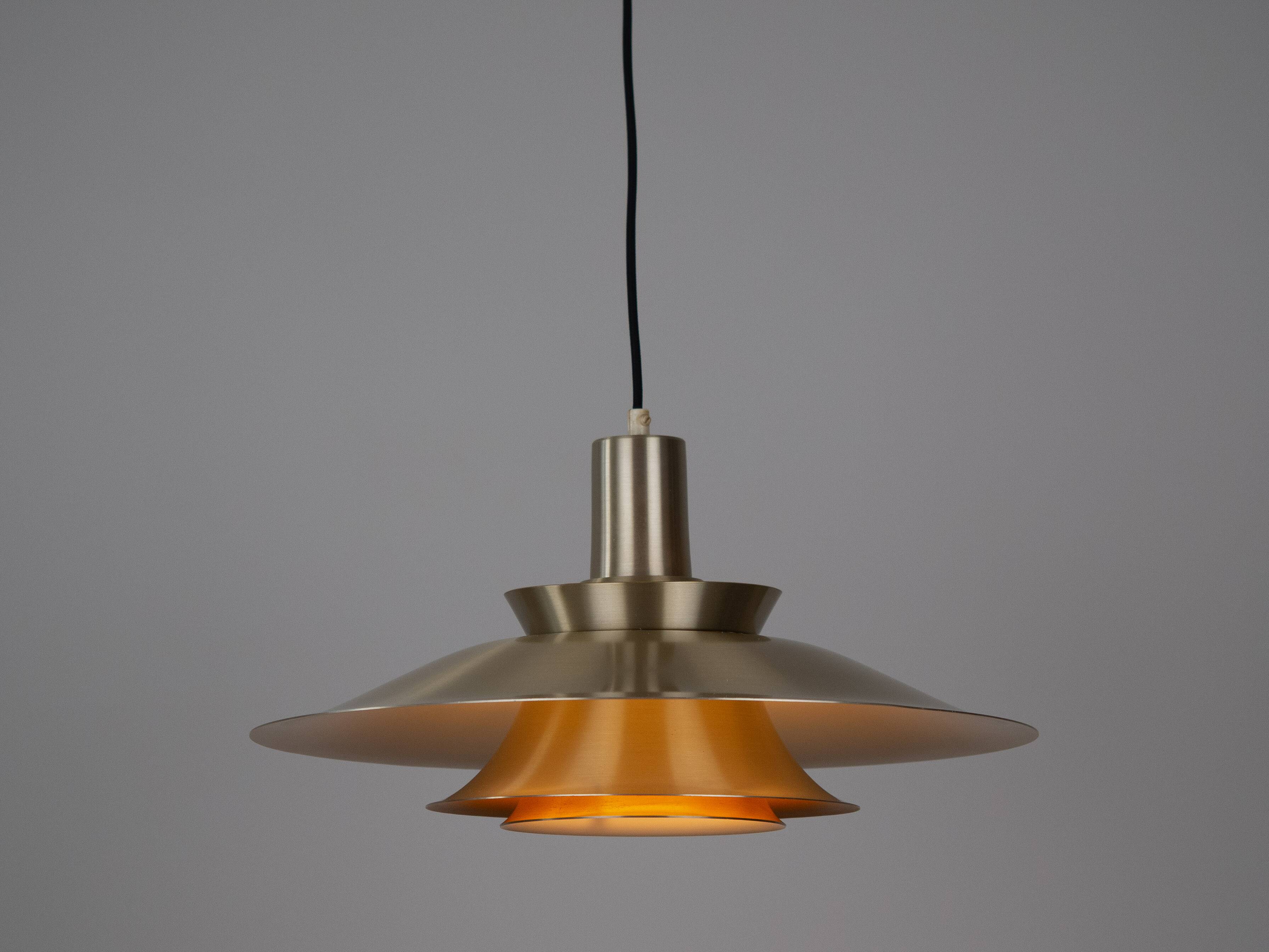 Suspension danoise Lyskaer par Bent Nordsted, années 1980