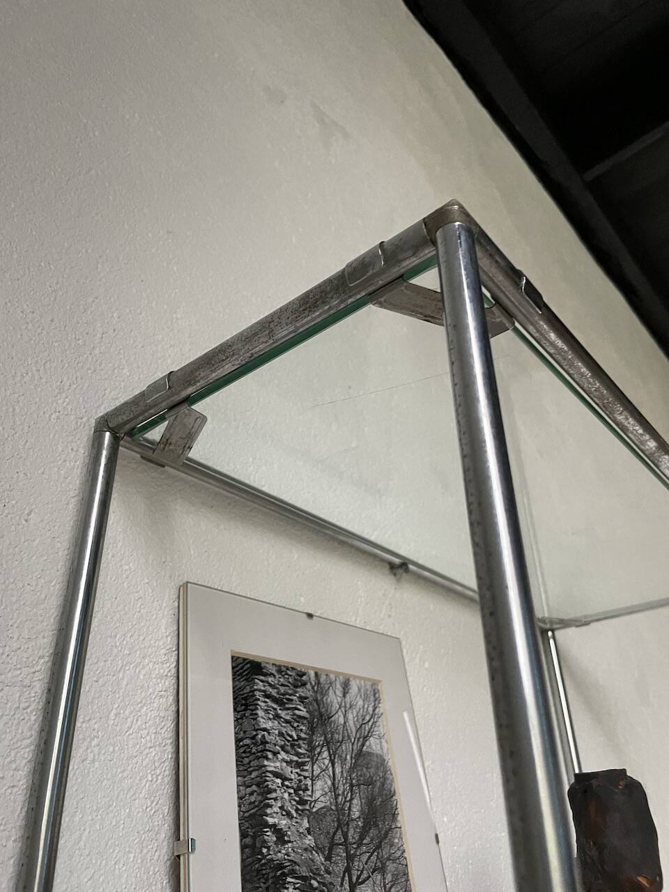 Abstracta Poul Cadovious wall shelf