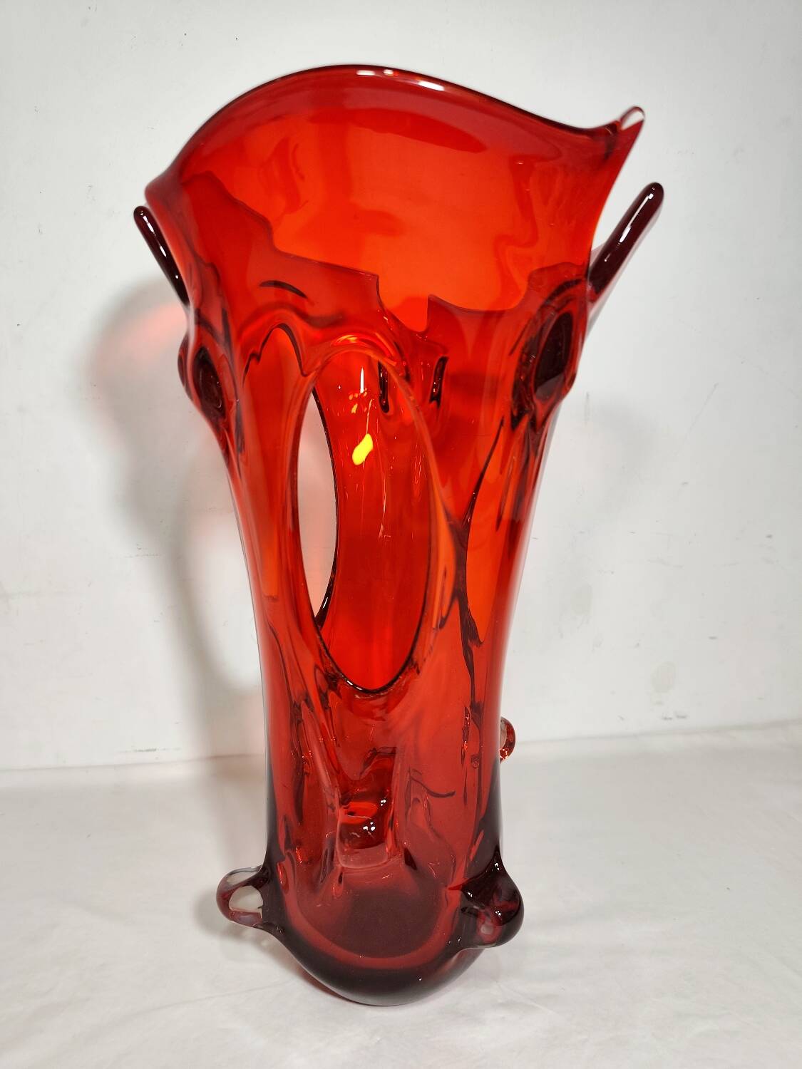 Jarrón de cristal de Murano. Italia, 1970s.