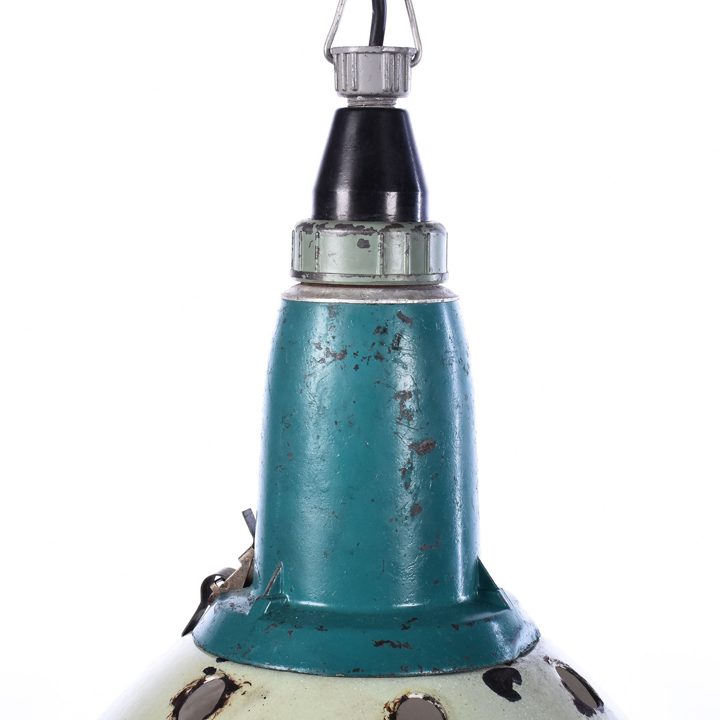Enamel pendant lamp green