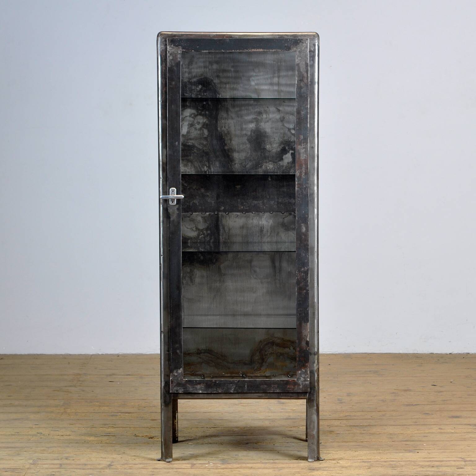 Armoire Médicale En Fer De L'Ukraine, 1970