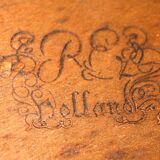 Coffee table in Baroque style, mid century, with claw foot legs, burl wood scalloped top