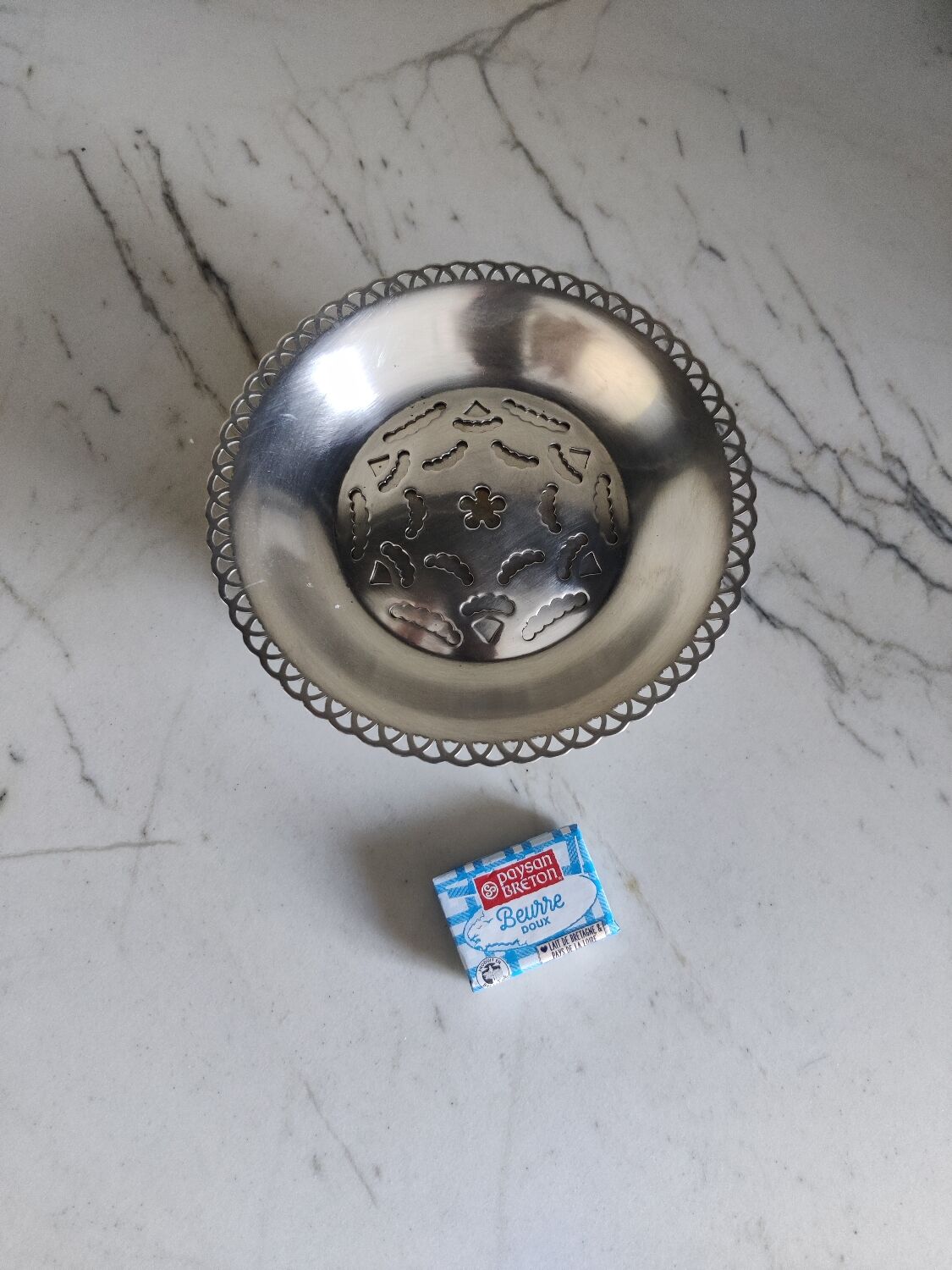 Butter dish