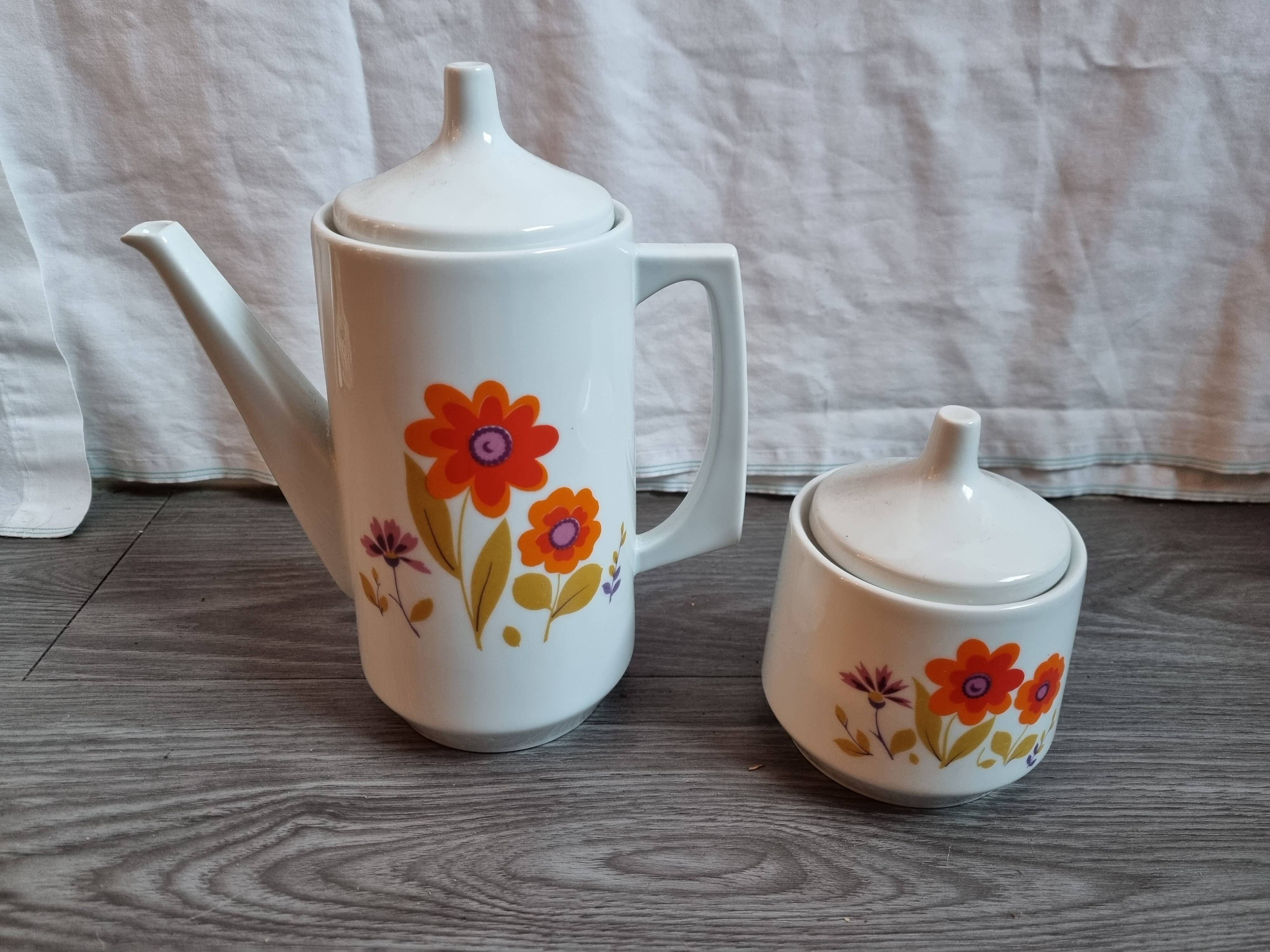 Porcelain coffee maker l'hirondelle from 1980