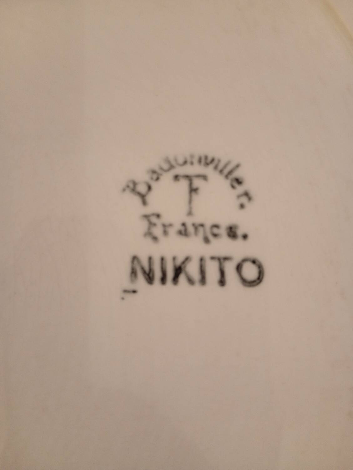 Large round dish Badonviller