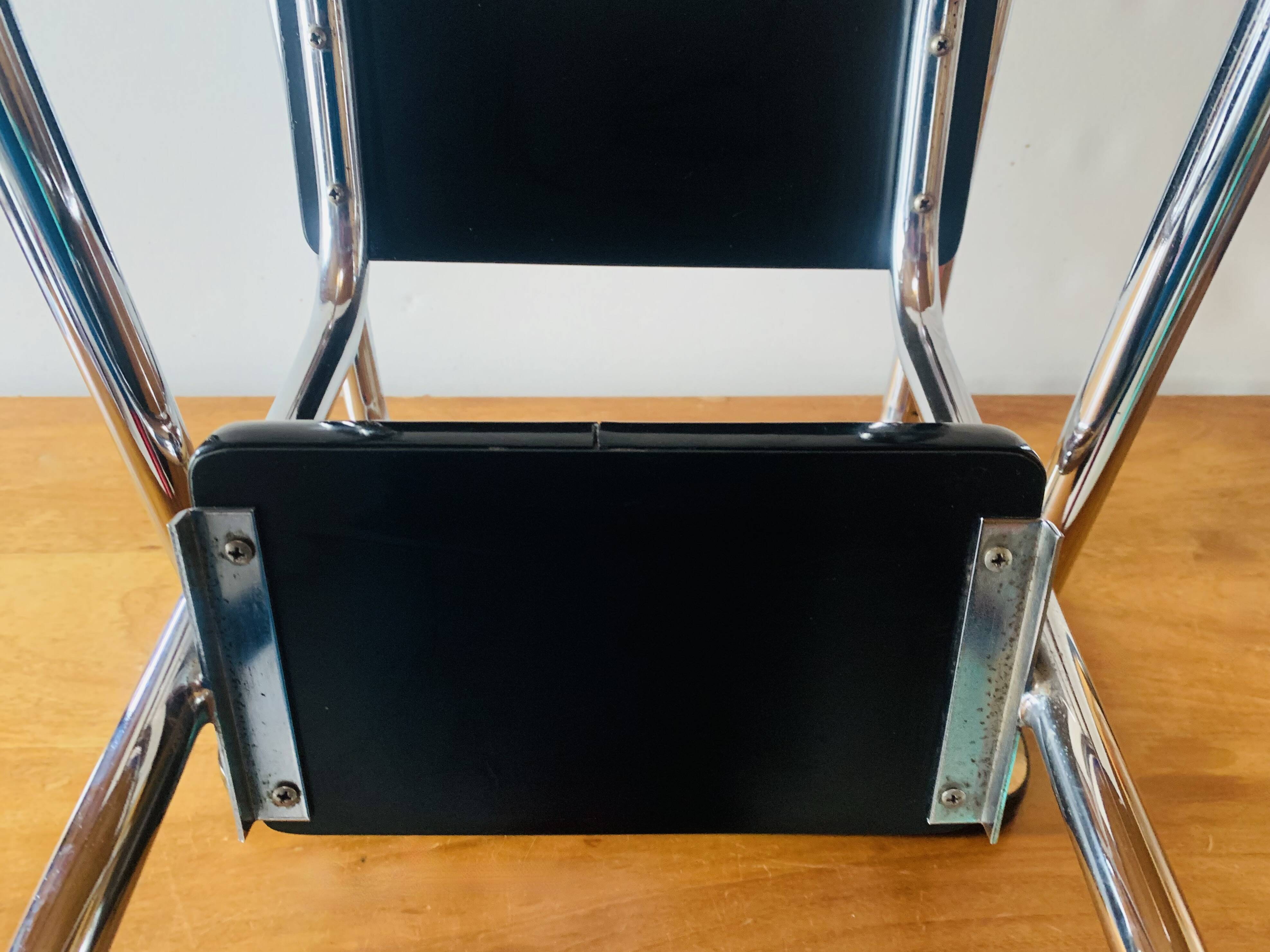Tabouret escabeau vintage en formica noir et acier chromé
