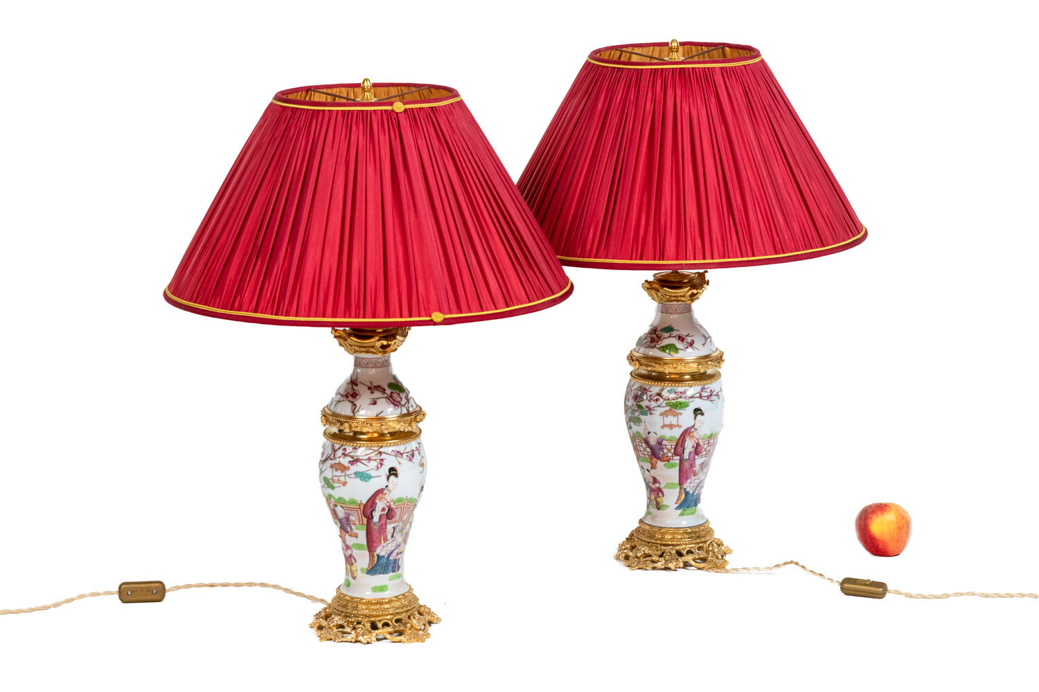 Maison Samson Pair of Canton porcelain lamps, circa 1880