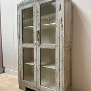 Armoire vitrée ancienne